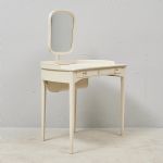 1651 6360 DRESSING TABLE